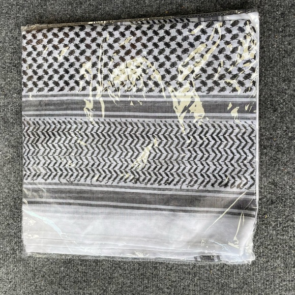 Palestinian style Arafat Scarf Kefiyyeh Shemagh Arab Islamic Wrap Black/white شم - Picture 3 of 4